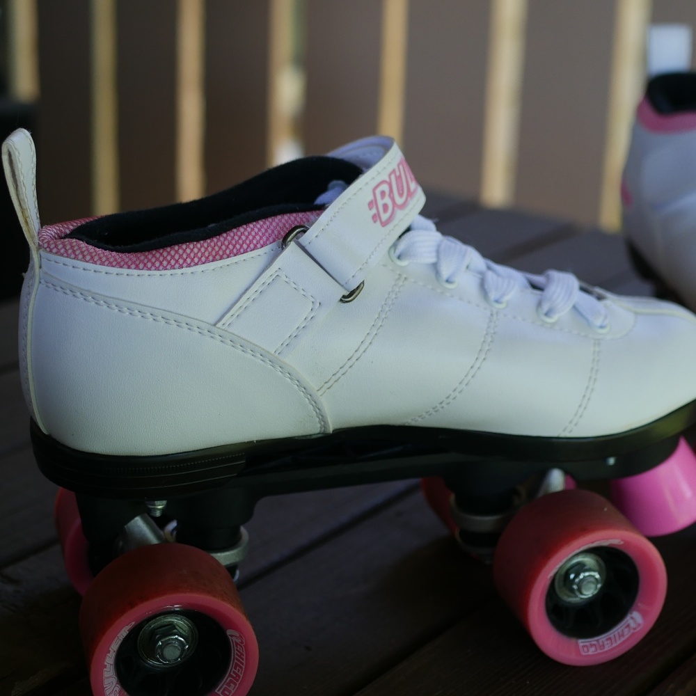 Chicago "Bullet" Ladies Speed Roller Skates –White